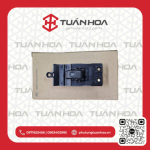 Công tắc nâng kính đơn Hyundai Mighty II - HD65 - HD72 - HD800 RH ( phải )
