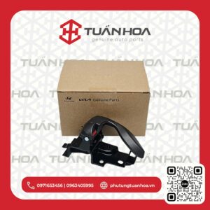 Tay mở cửa trong Hyundai 2T5 - 3T5 RH ( phải )